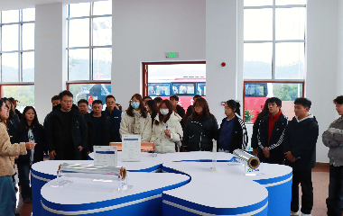 南溪区就业中心携见习提能人员到访远东股份宜宾智能产业园​